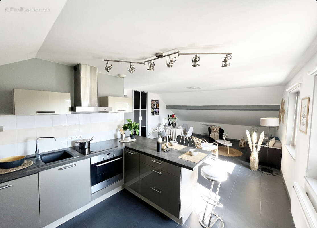 Appartement à TERNAY