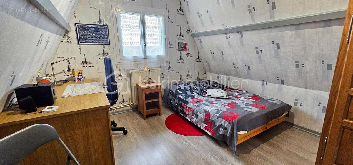 Maison à MONDEVILLE