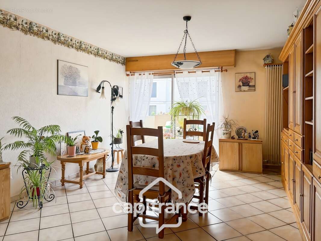 Duplex coup de coeur- l'espace d'une maison en appartement-2 caves et parking en sous sol - photo 2
