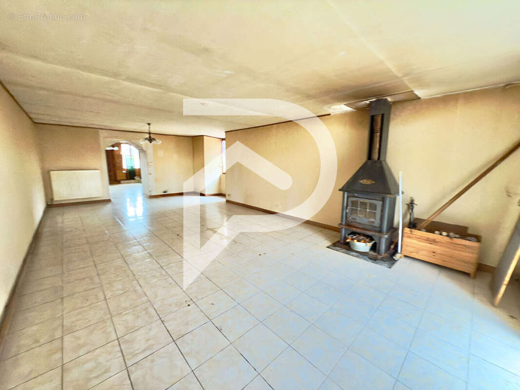 Maison à LAVILLENEUVE