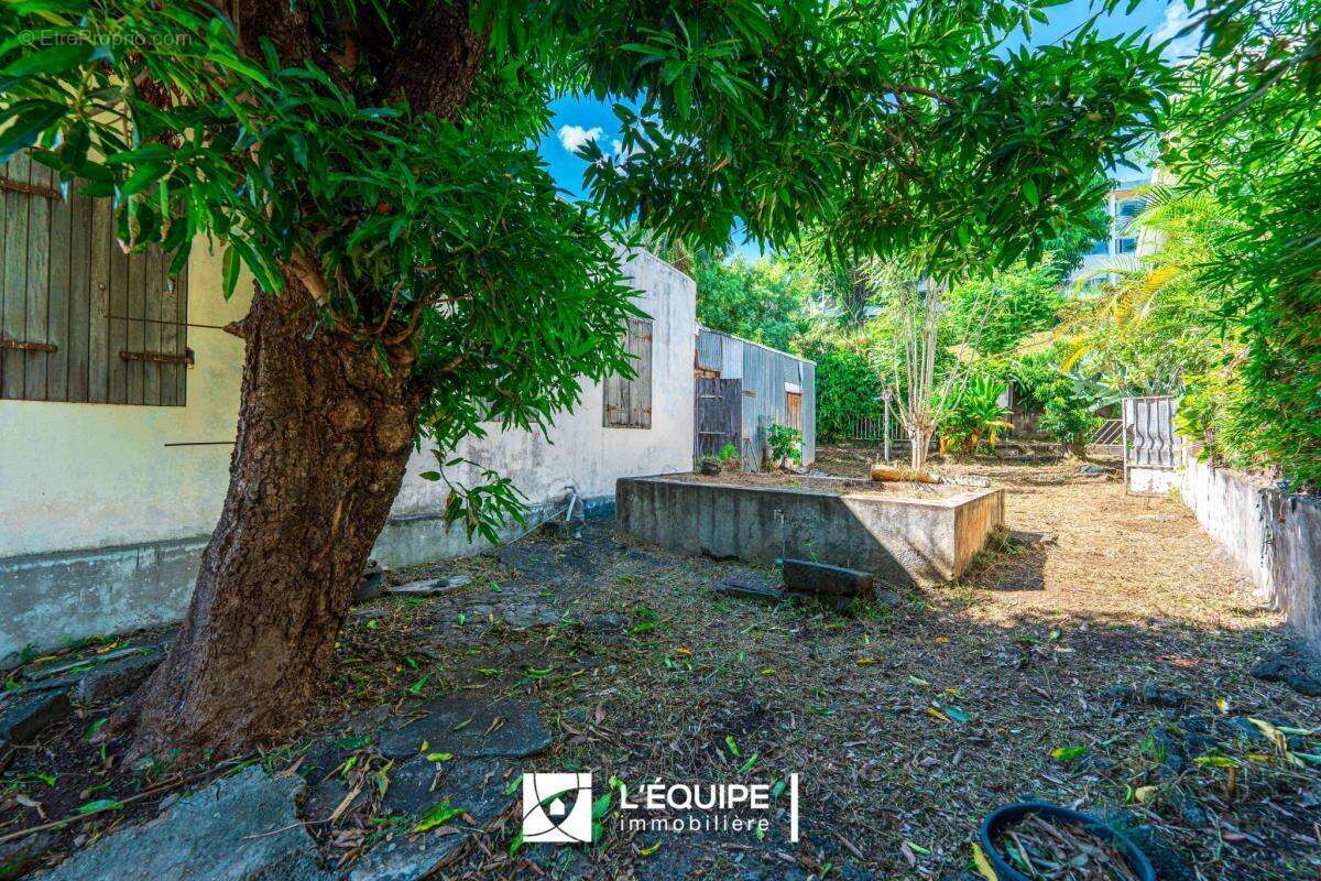 Maison à SAINT-DENIS