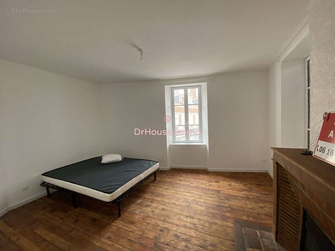 Appartement à CHALETTE-SUR-LOING