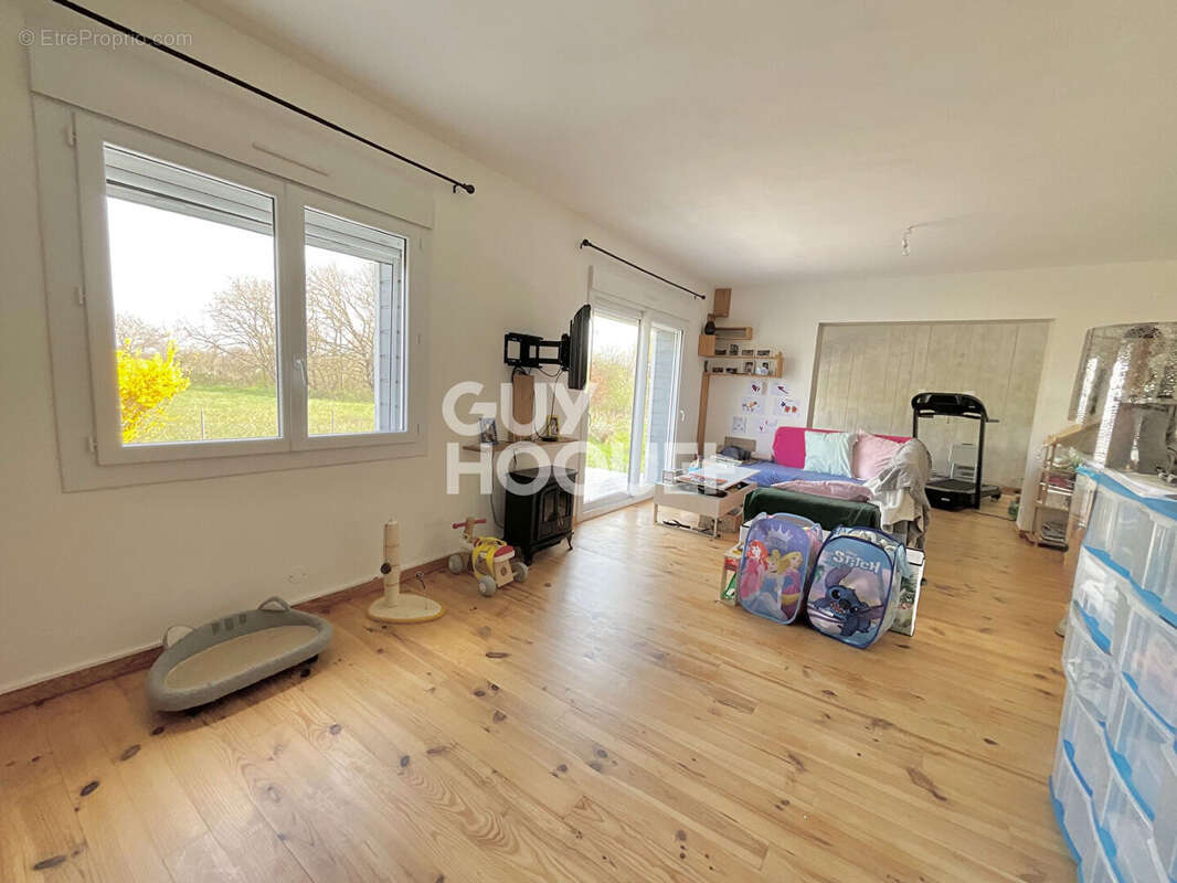 Maison Muret T5 sur une parcelle d'environ 2 100 M2 - photo 4