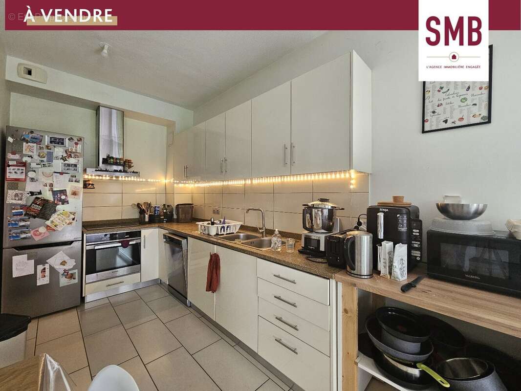 Appartement à LONS