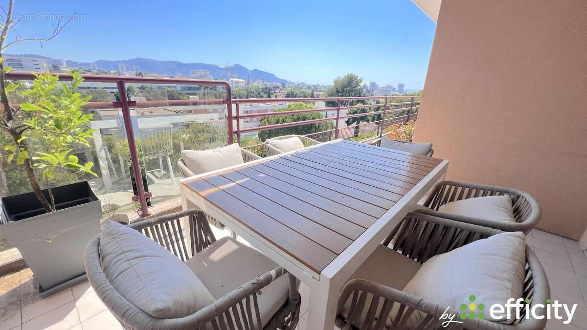 Appartement à MARSEILLE-9E