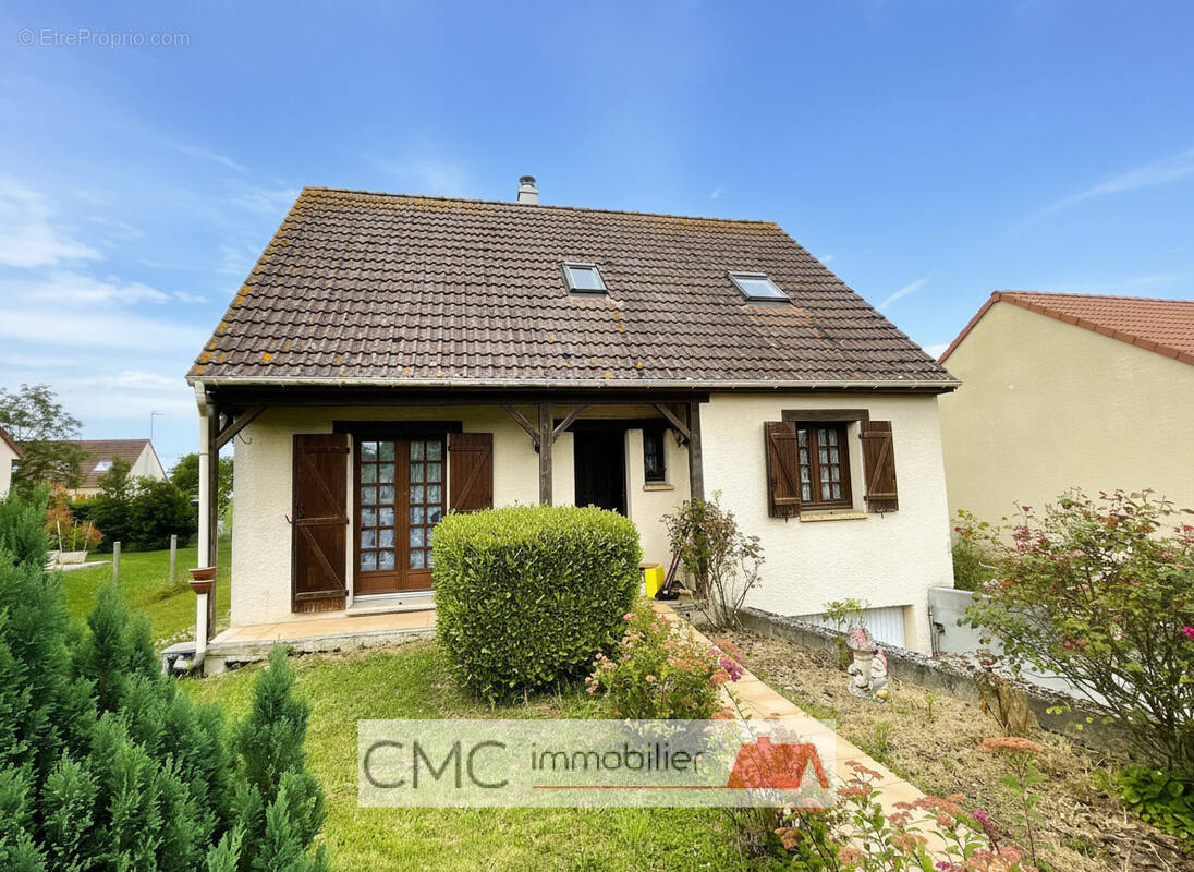 Maison à BEAUVILLIERS
