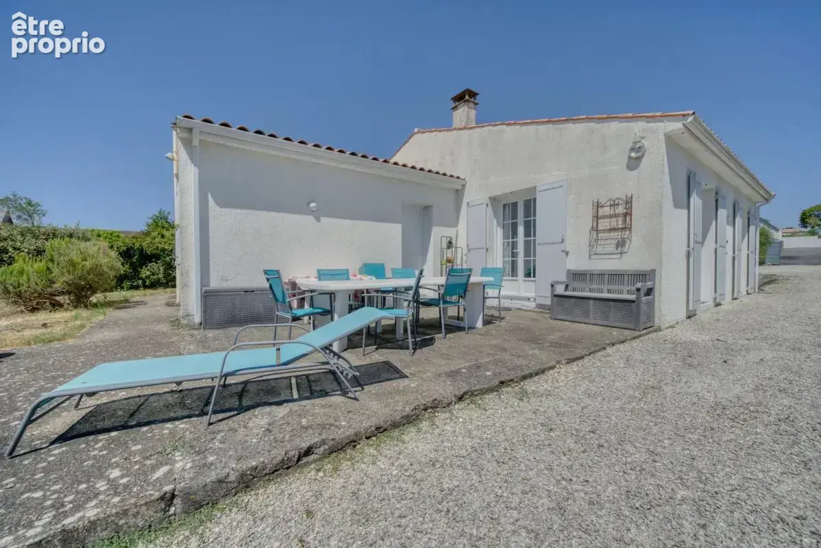 Maison de 6 pièces de 176 m² à Bussac-sur-Charente - photo 24