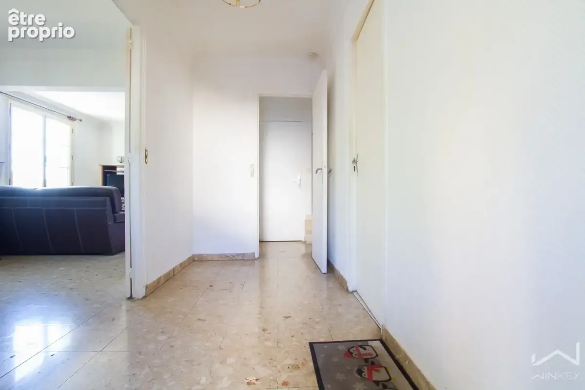 Une maison familiale au calme, à proximité de toutes les commodités - photo 9
