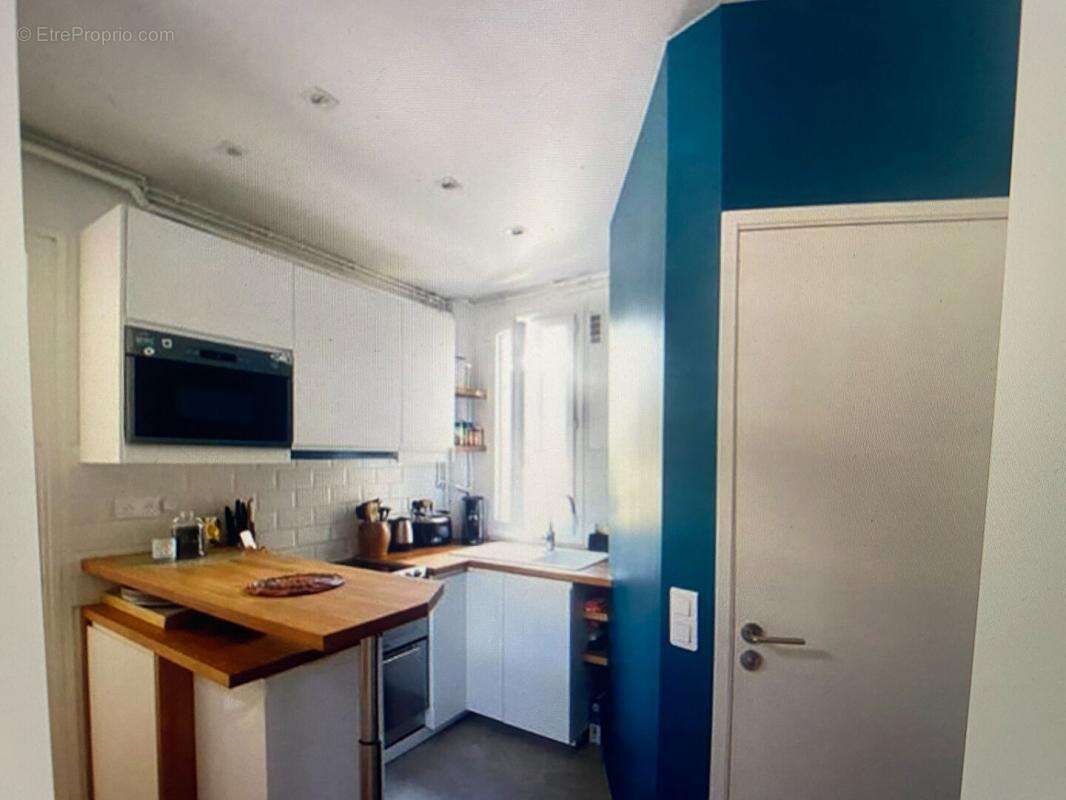 Appartement à PARIS-17E