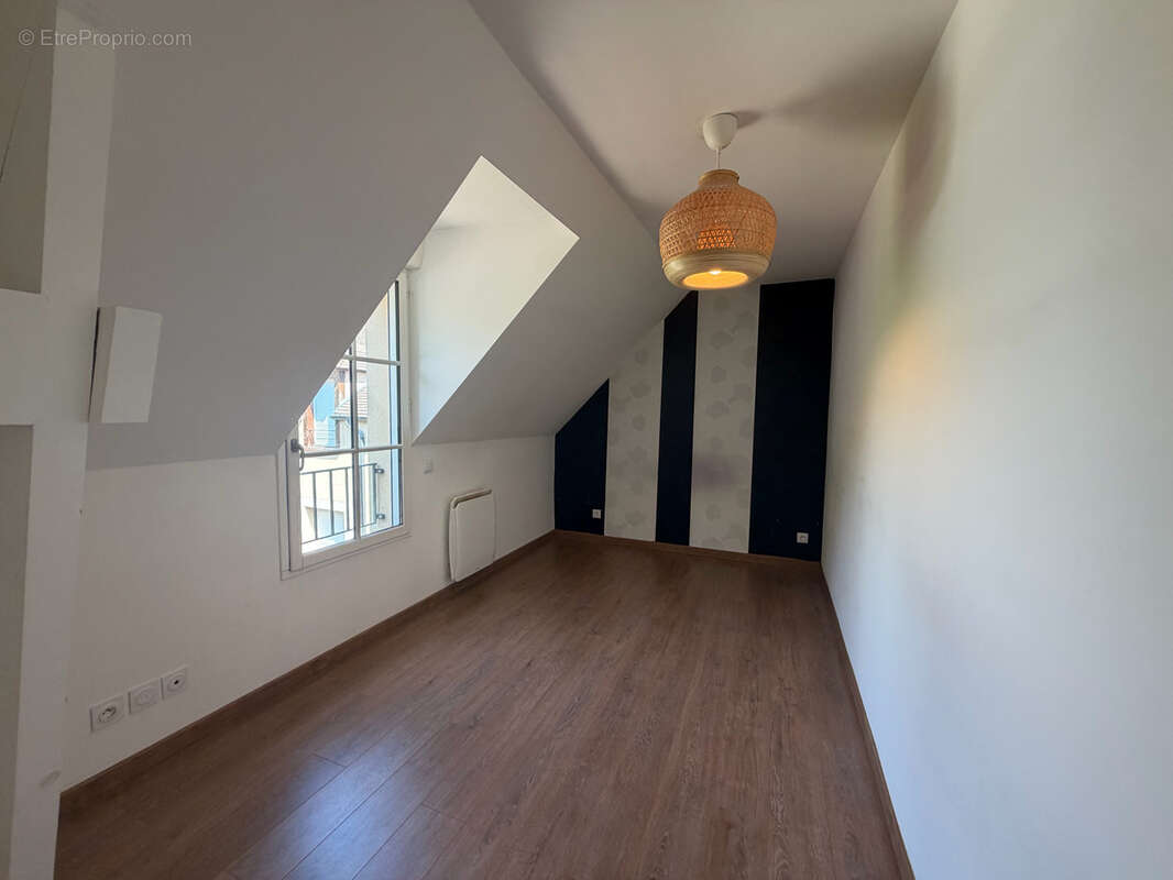 Houdan centre maison de ville avec extérieur - photo 8