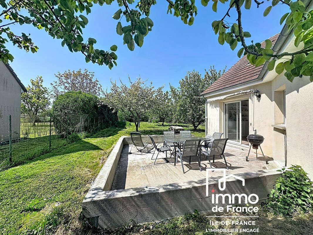 Maison à BAILLEAU-LE-PIN