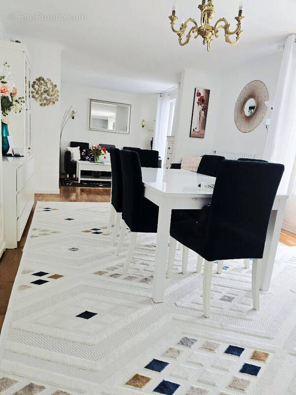 Appartement à ROSNY-SOUS-BOIS