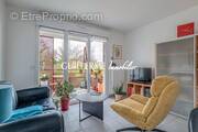 Appartement à GENAY