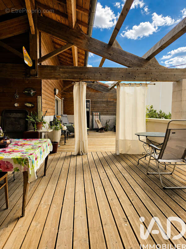 Maison 499 m² à Niort  - photo 7