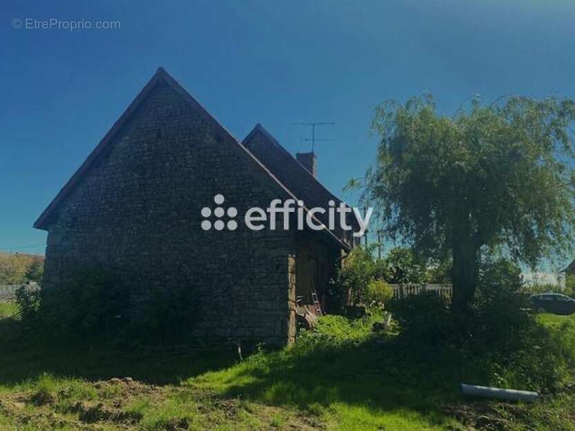 Maison à SAINT-SYMPHORIEN-DES-BOIS