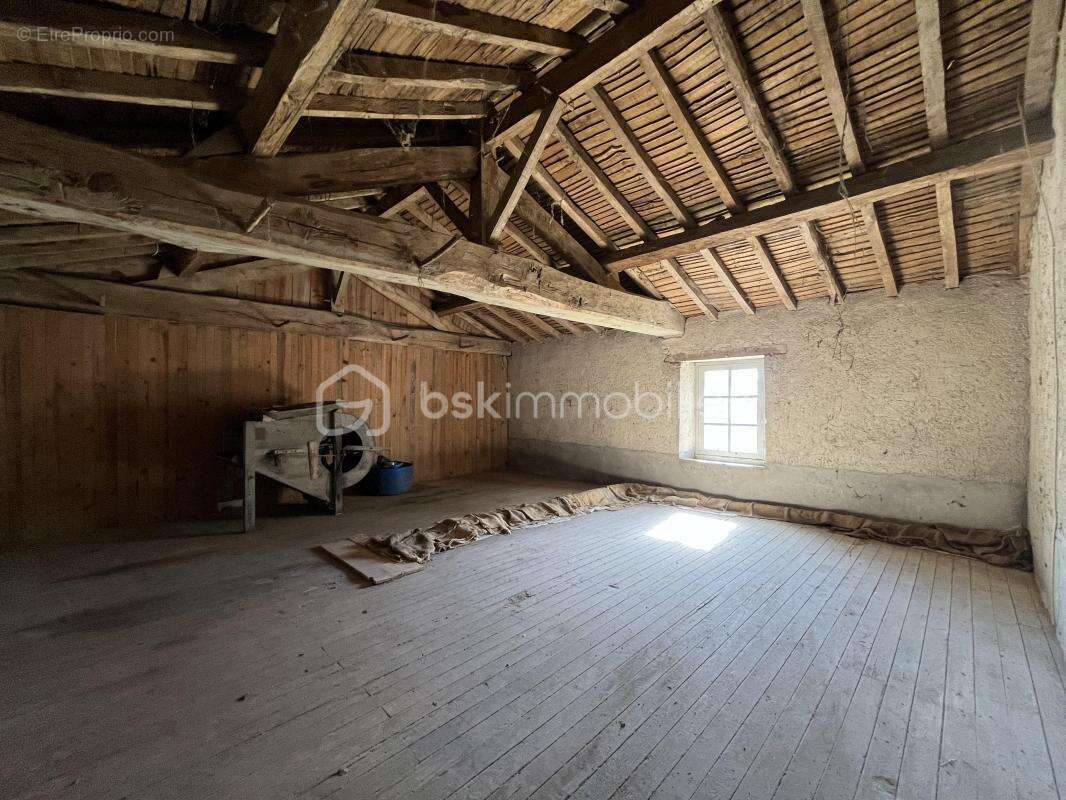 Maison à NEUVY-BOUIN
