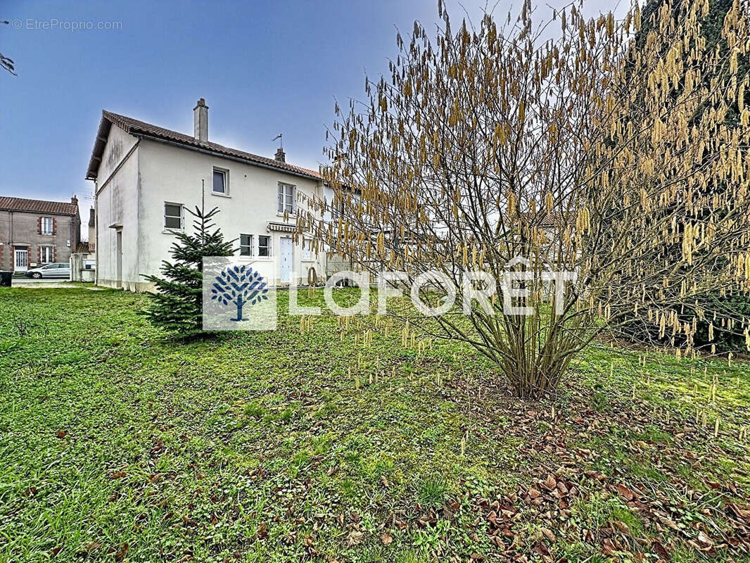 Maison à BRESSUIRE