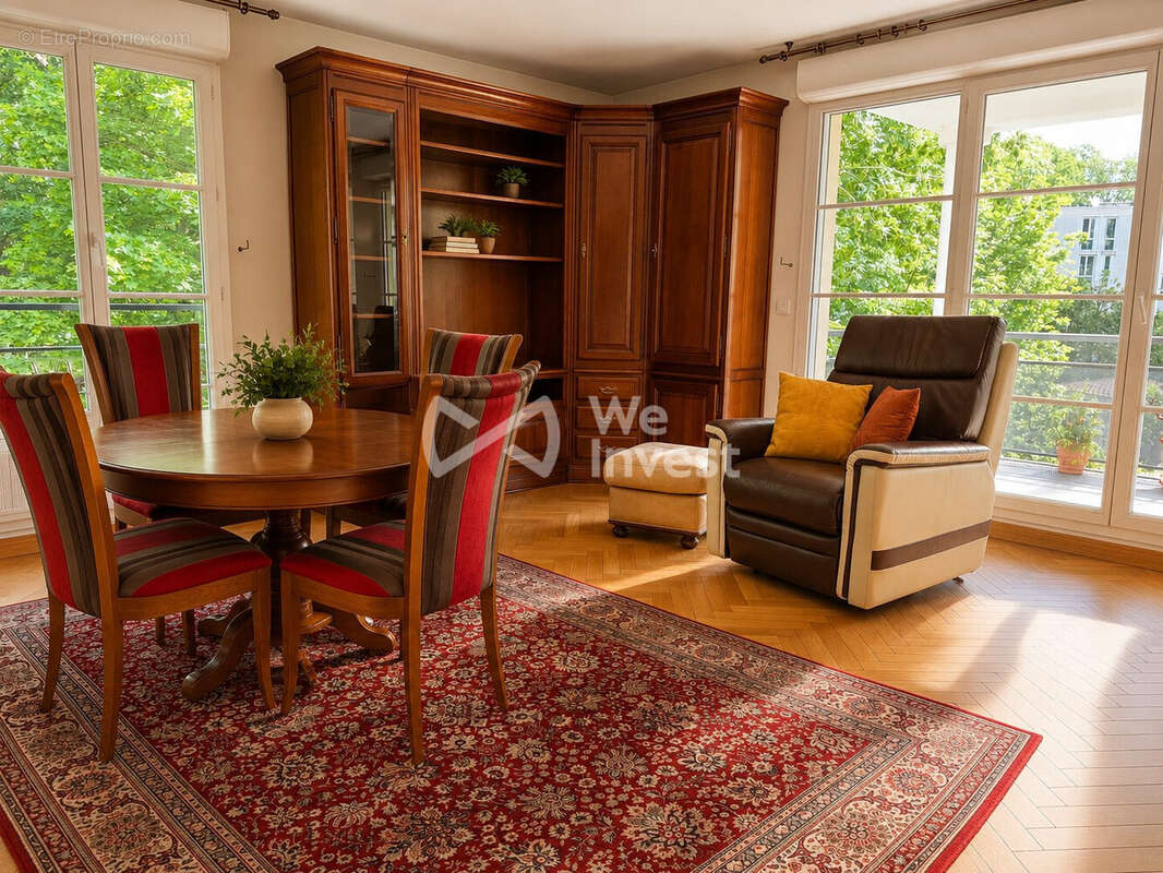 Appartement 81 m² à Le Plessis-Trevise  - photo 6