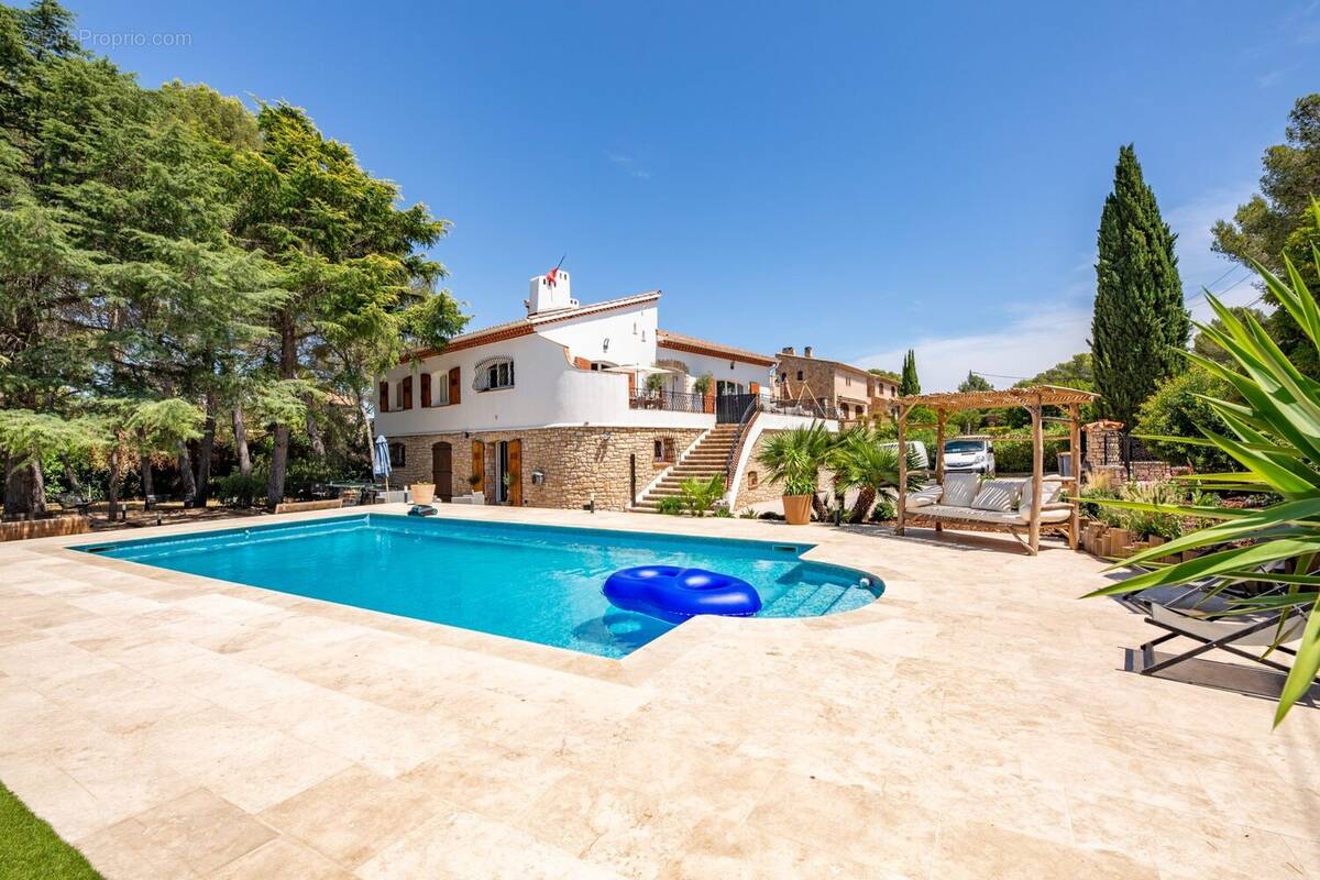 Maison à SAINT-RAPHAEL