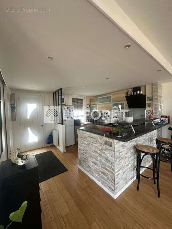 Appartement à VILLIERS-LE-BEL