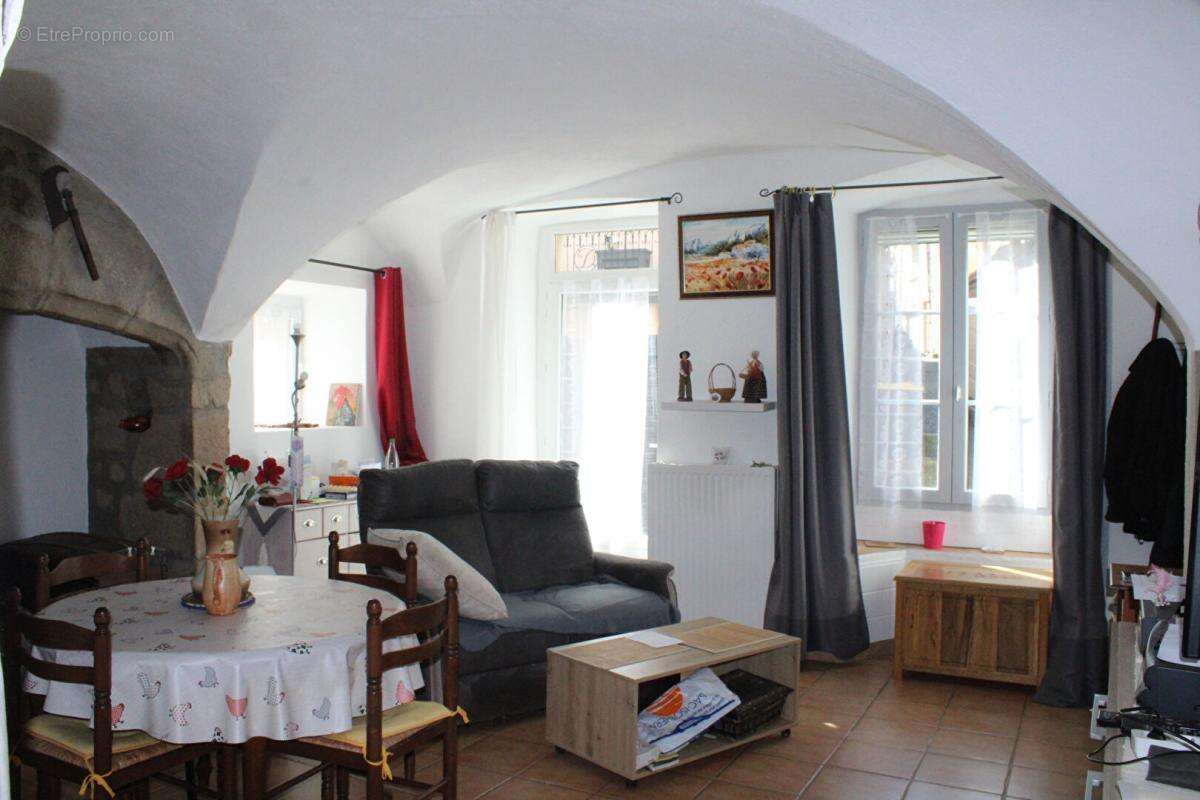Maison à LANGOGNE