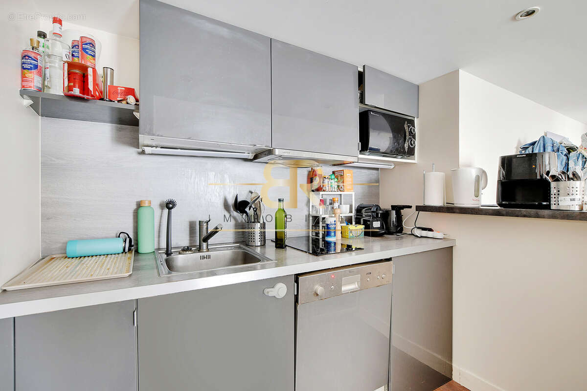 Appartement à PARIS-1E