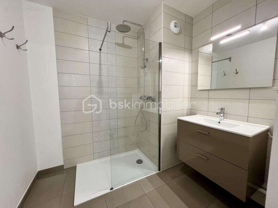 Appartement à BEZANNES