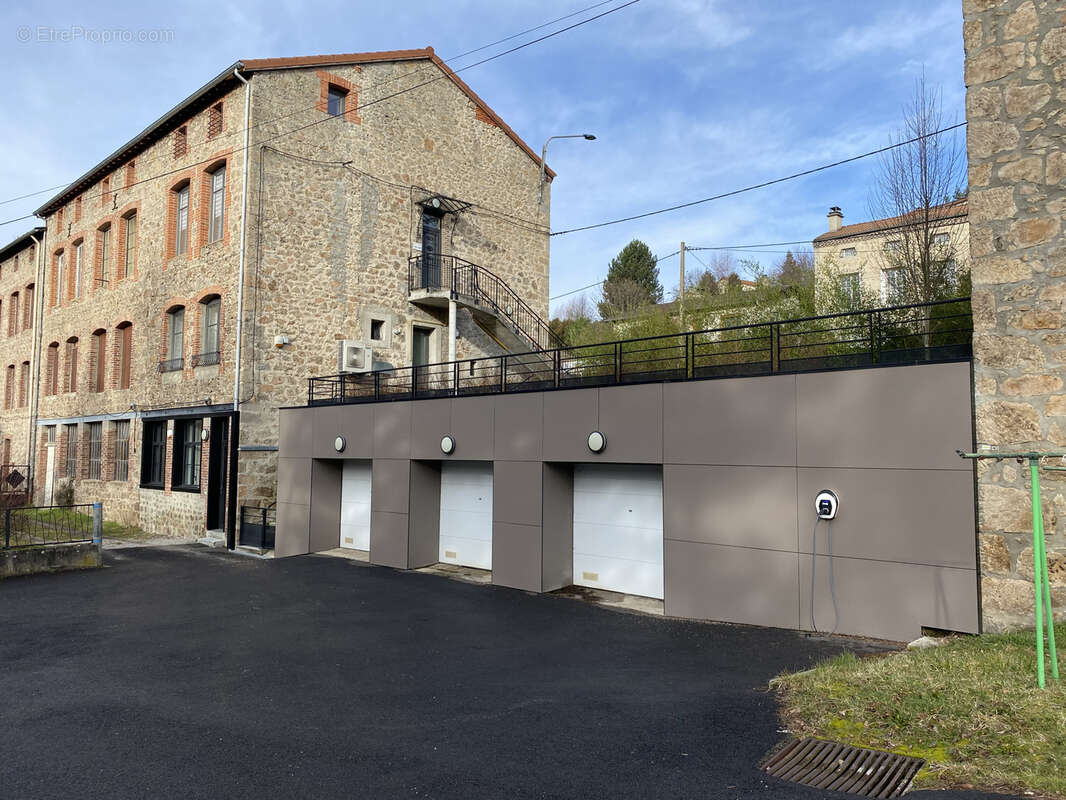 Maison à LA SEAUVE-SUR-SEMENE