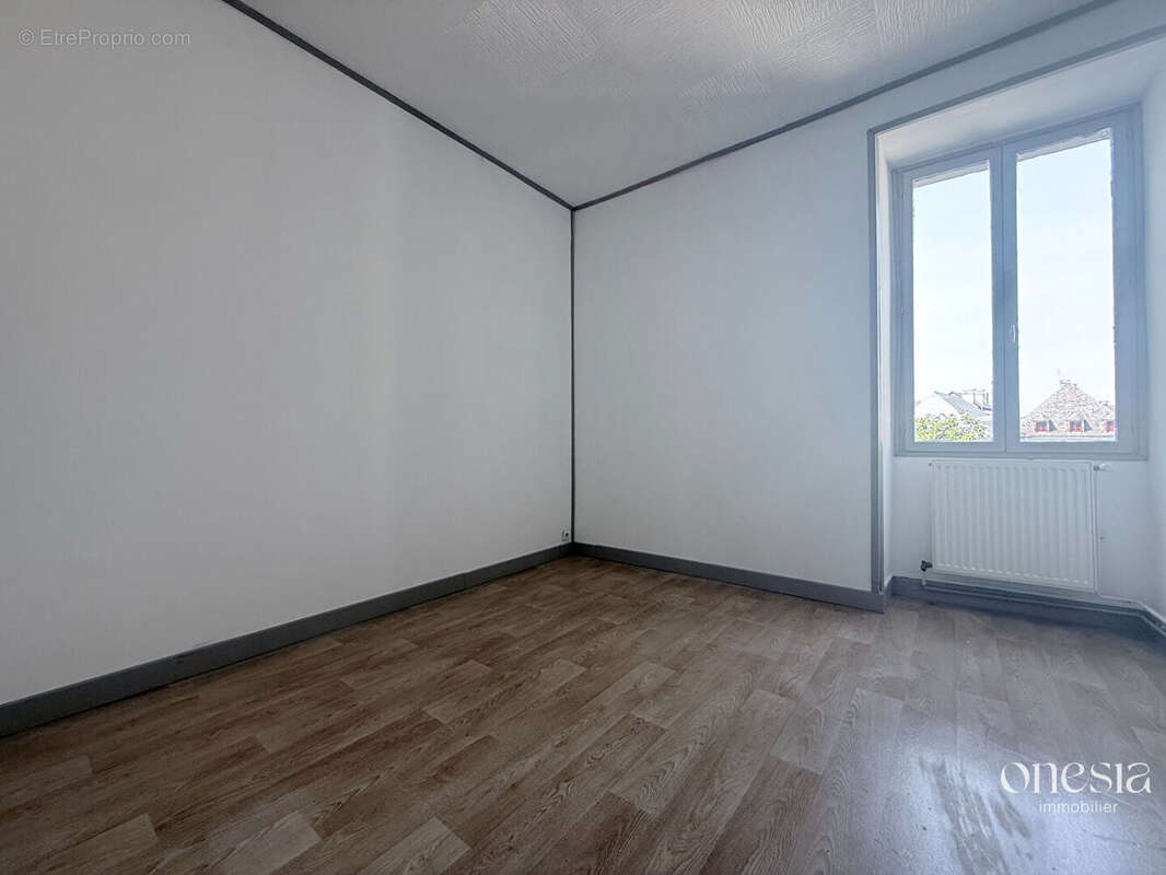 Appartement à OLORON-SAINTE-MARIE