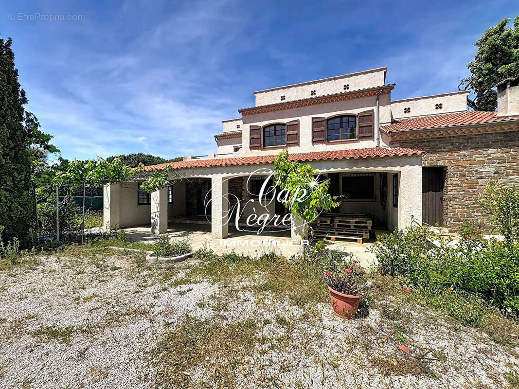 Maison de type 7/8 pièces à vendre à Bormes Les Mimosas - photo 17