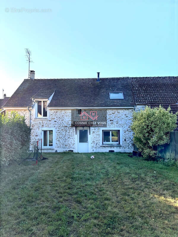 Maison à LIVERDY-EN-BRIE