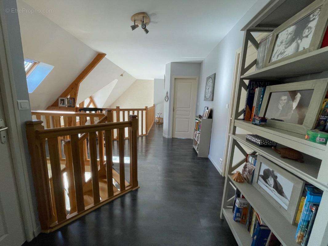 Maison à NEUILLE
