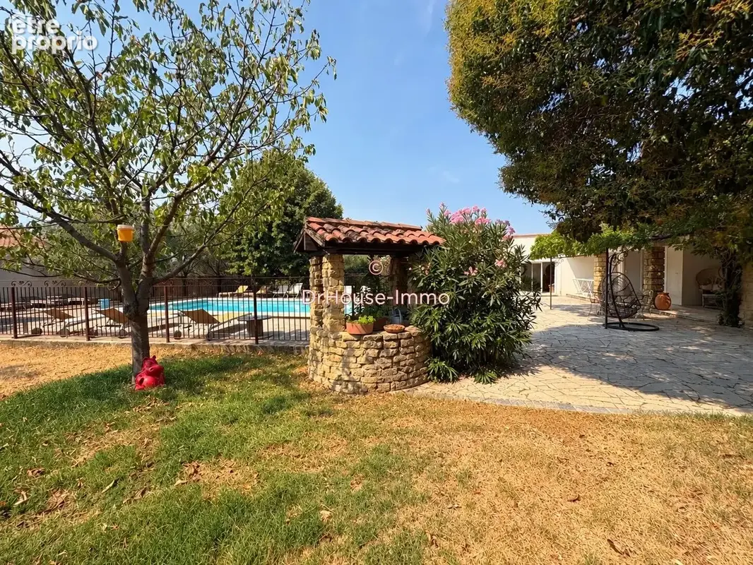 Maison 10 pièces 274 m² à vendre à Morieres-Les-Avignon (84310) - photo 4