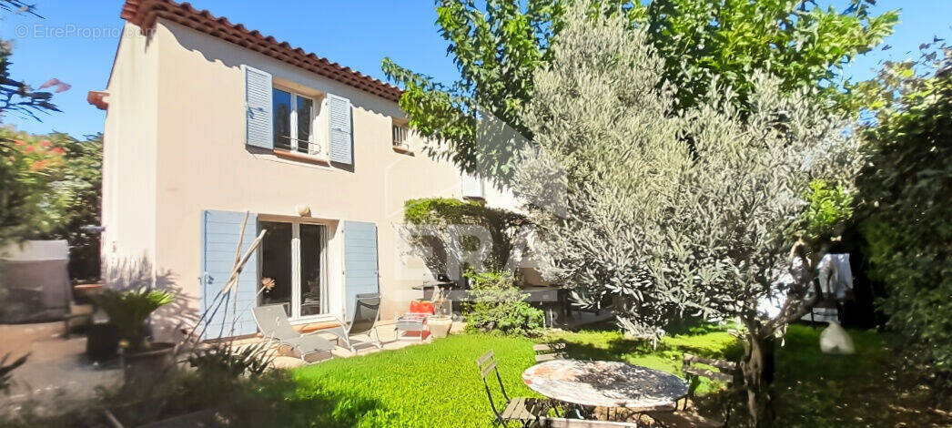 Maison à SAINT-REMY-DE-PROVENCE