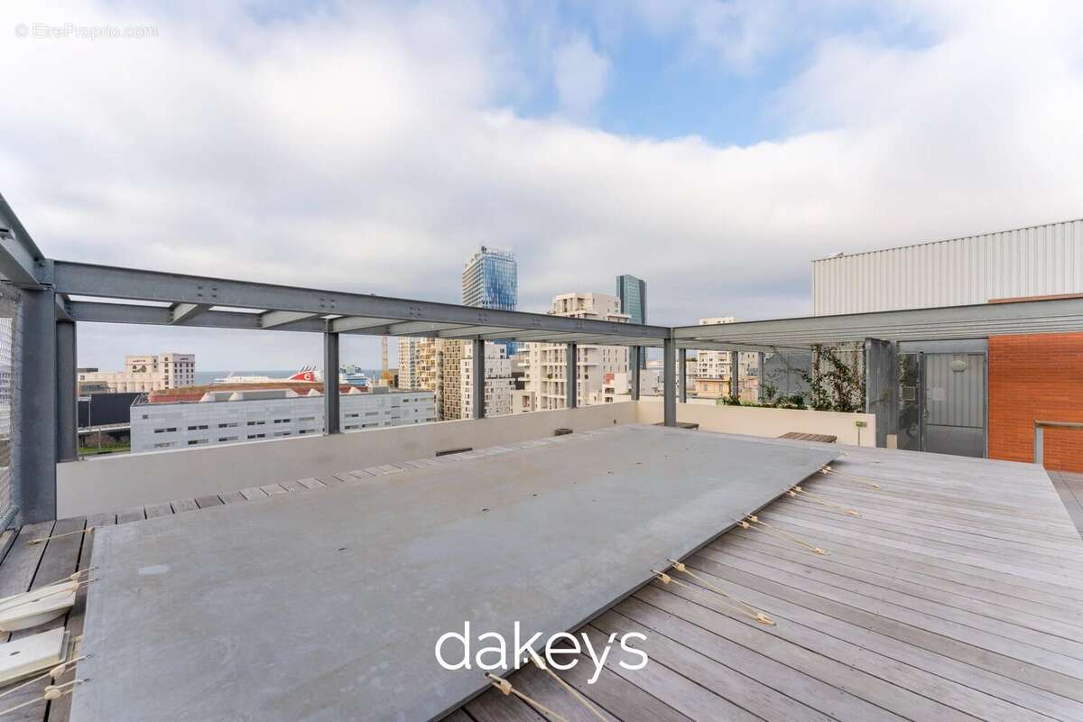 Appartement à MARSEILLE-3E