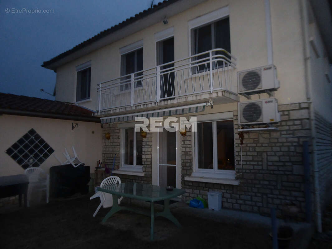 Maison à CHERVAL