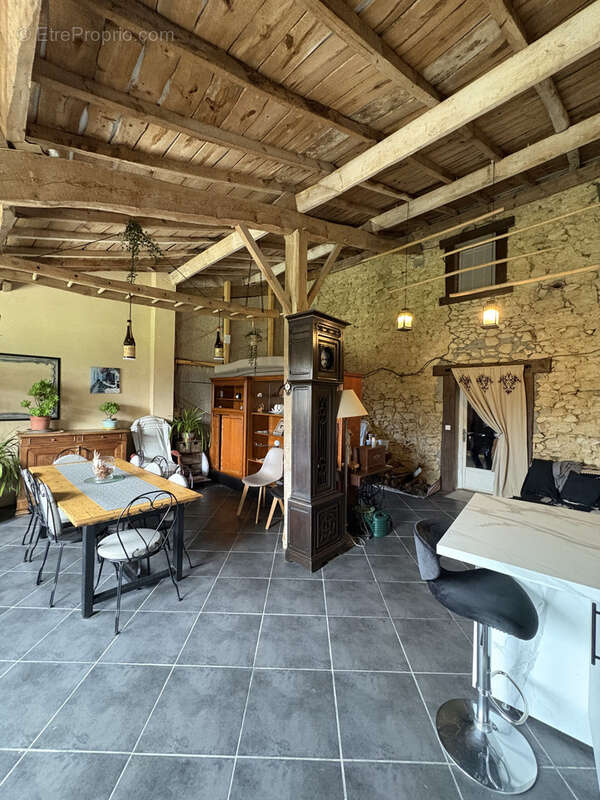 Maison à SAINT-PIERRE-DE-BAT