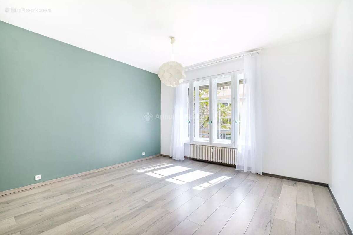 Appartement à LYON-6E