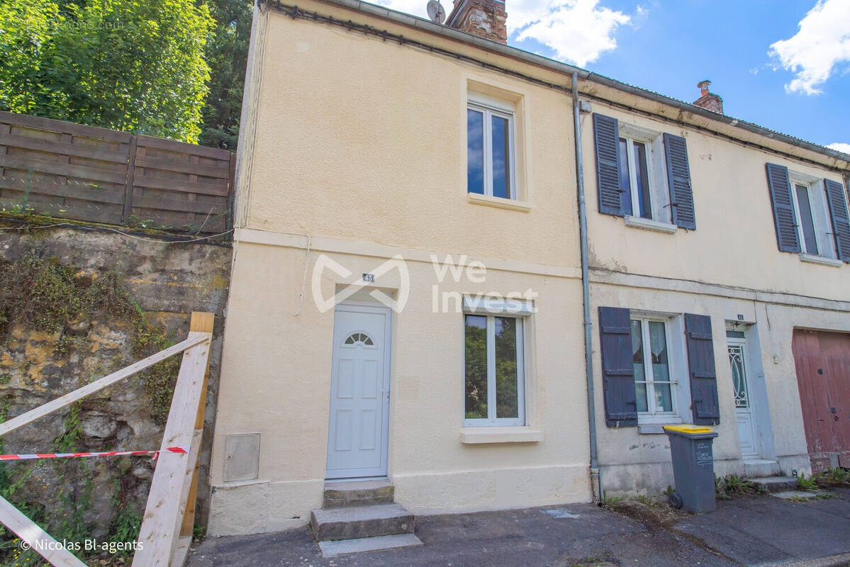 Maison à LA FERTE-MILON