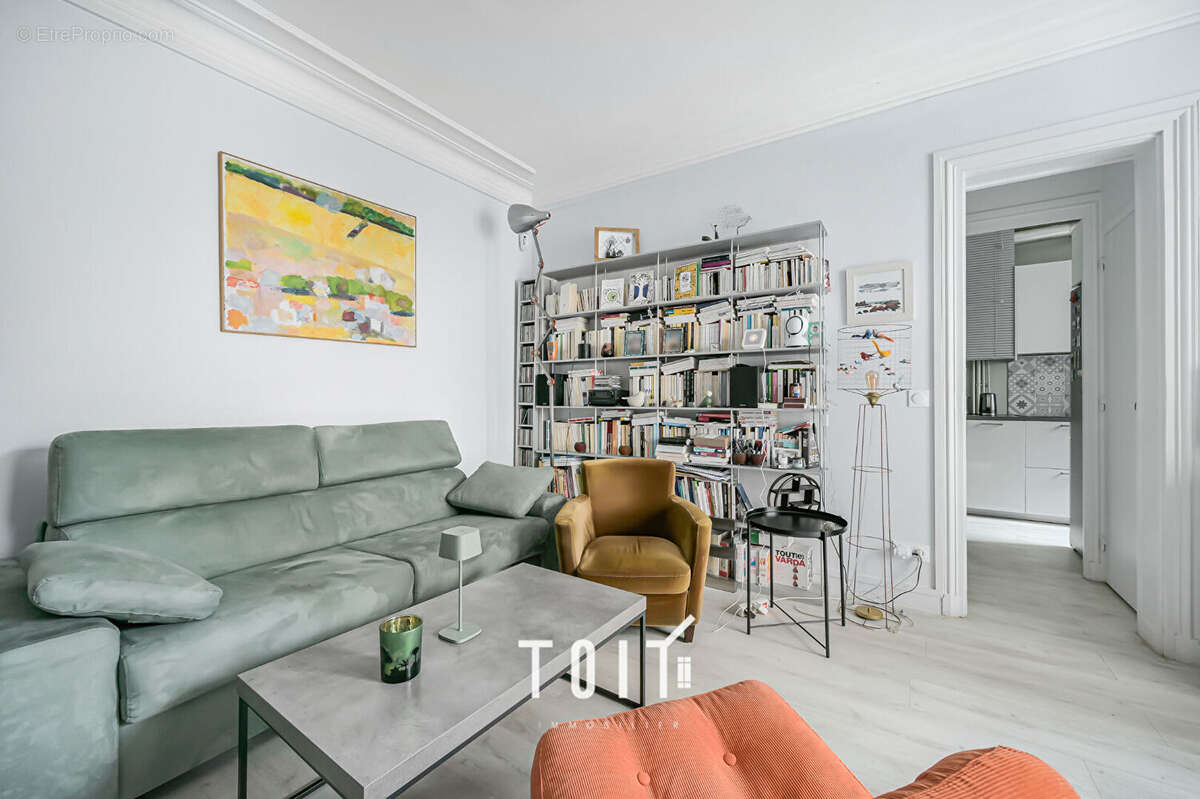 Appartement à PARIS-14E