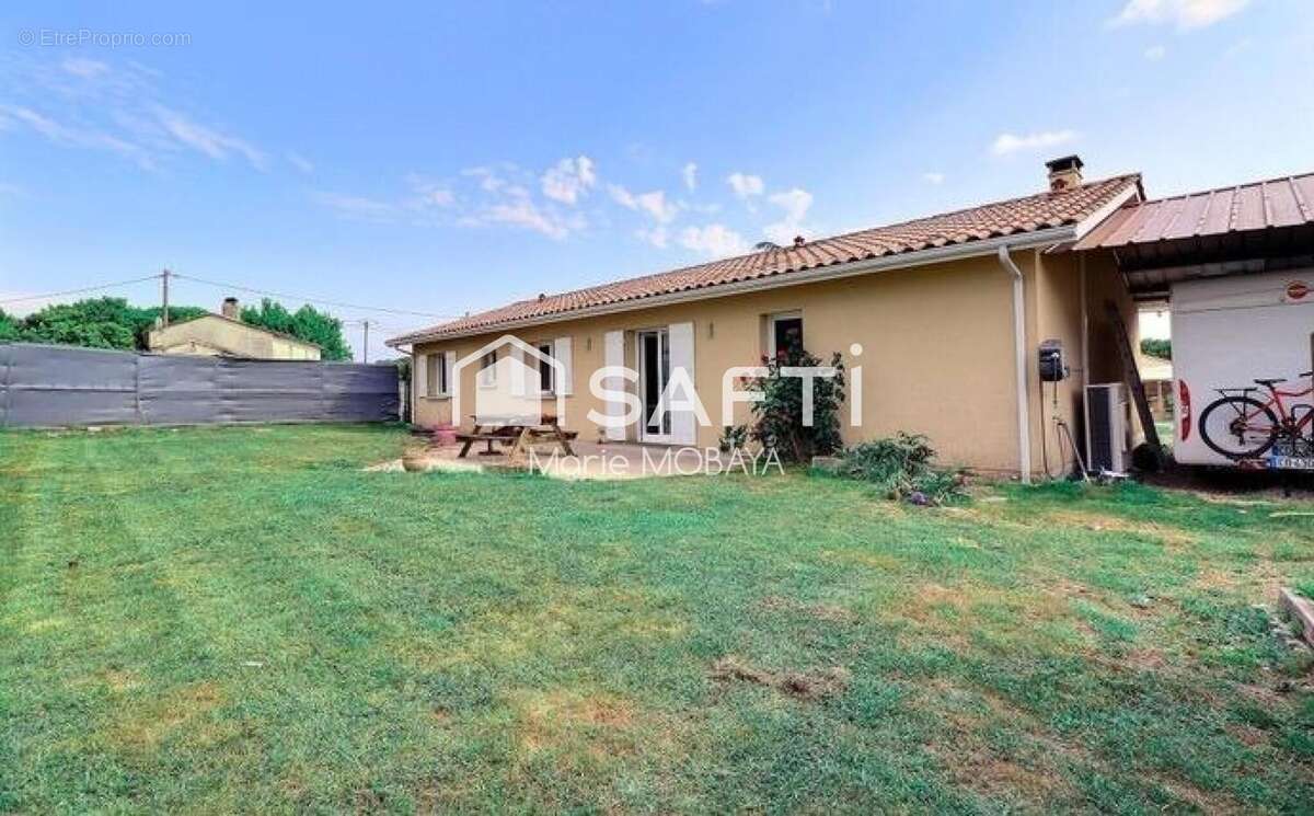 Photo 9 - Maison à SALIGNAC