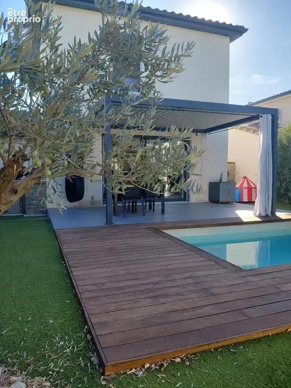 Photo Maison à Restinclieres au prix de 480 000€