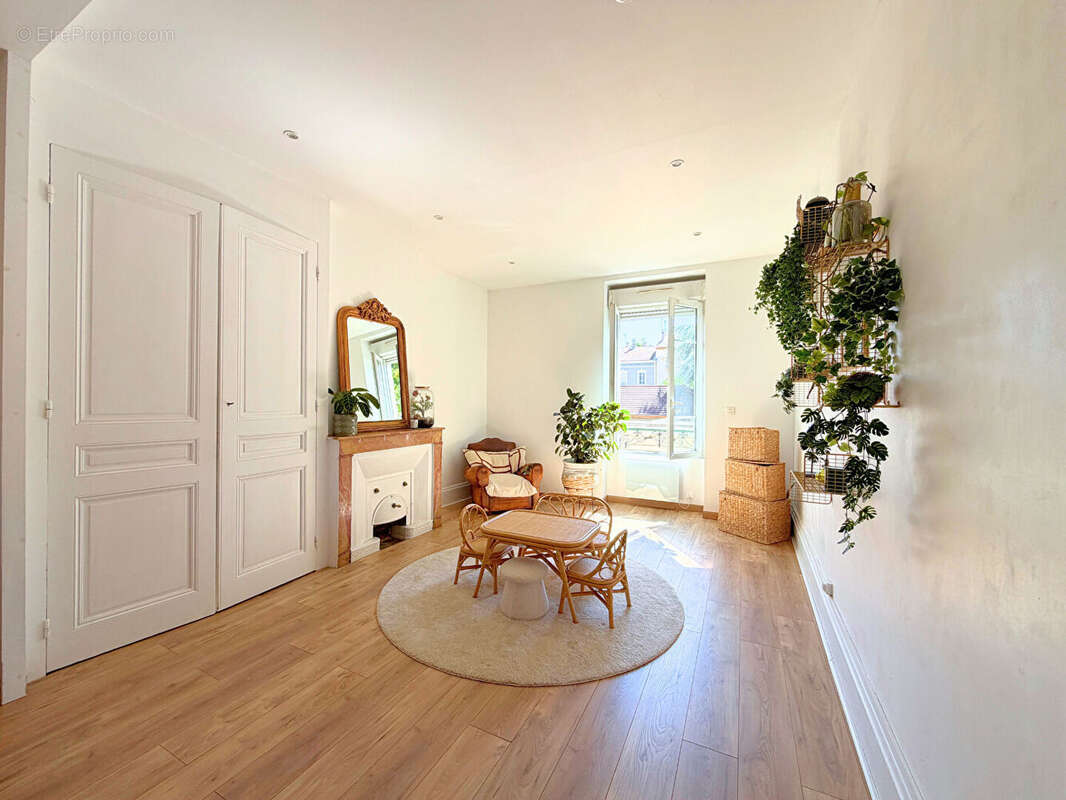 Appartement Oullins Pierre Benite 4 pièce(s) 103.43 m² - photo 9