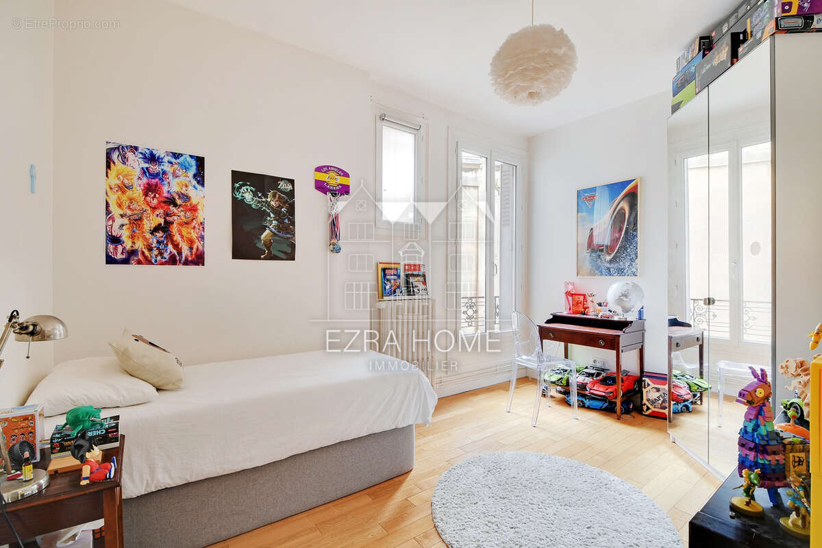 Appartement à PARIS-10E