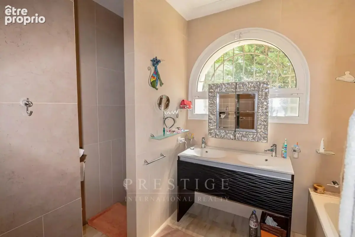 Cap d'Antibes, propriété luxueuse 6 pièces, piscine, garage, - photo 27