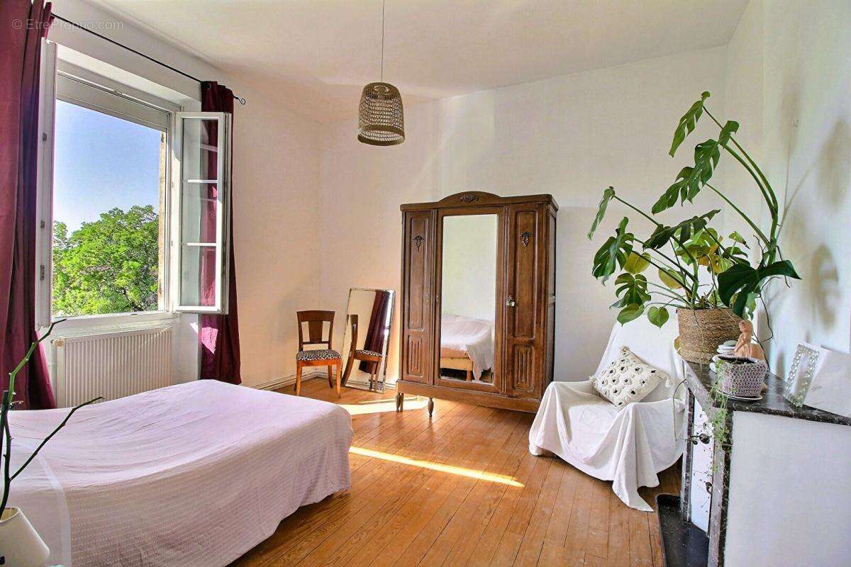 Maison à SAINT-LOUIS-DE-MONTFERRAND