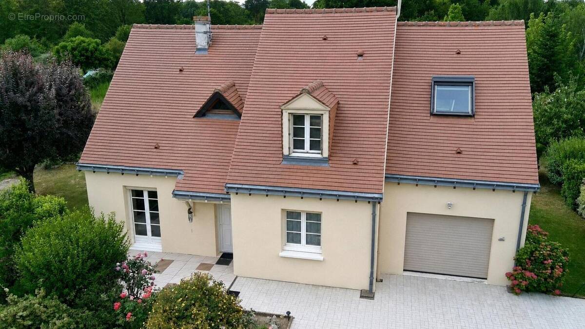 Photo 1 - Maison à SAINT-ETIENNE-DE-CHIGNY