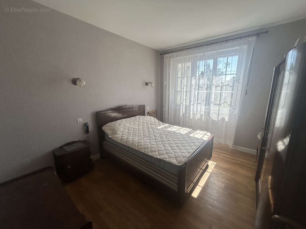 Maison familiale - sous-sol semi eneterre - 3 chambres - photo 8