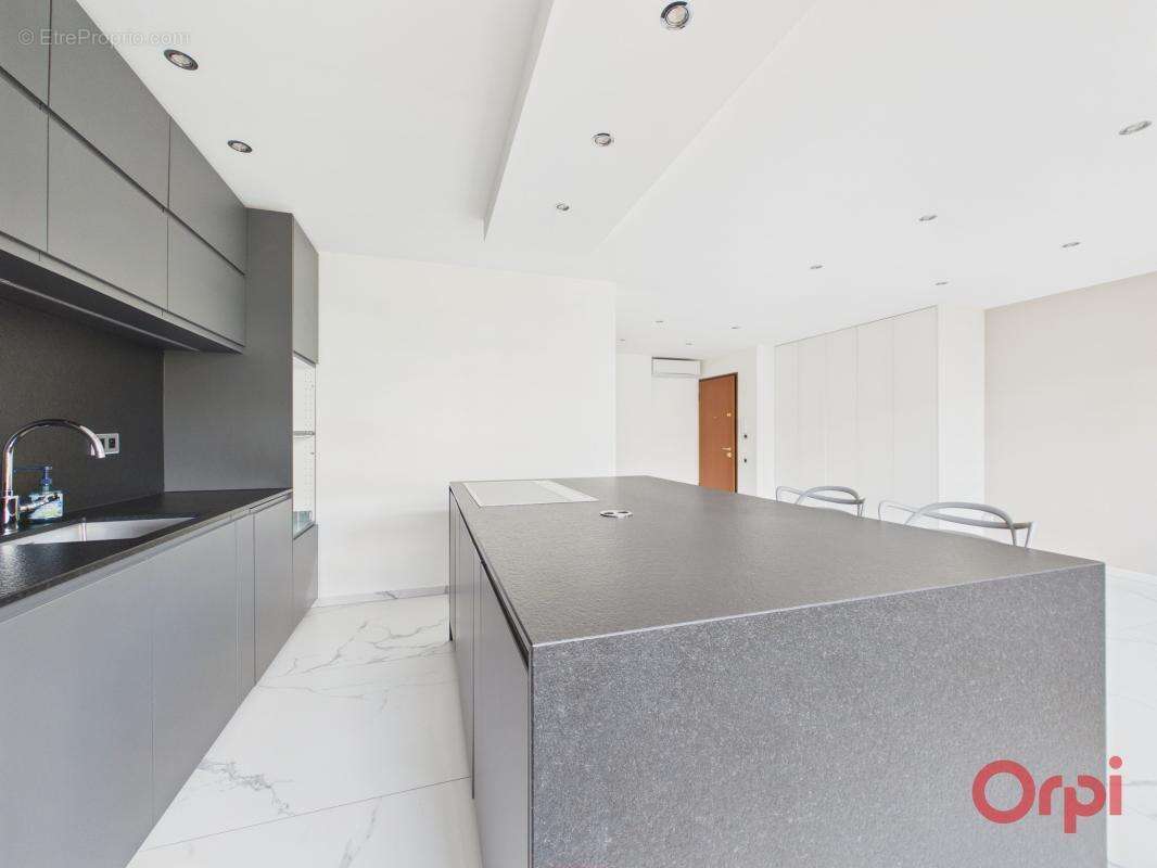 Appartement À Vendre - photo 4