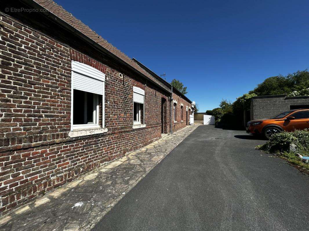 Maison à AWOINGT